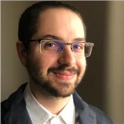 Tutor, laureato in storia impartisce lezioni online di storia